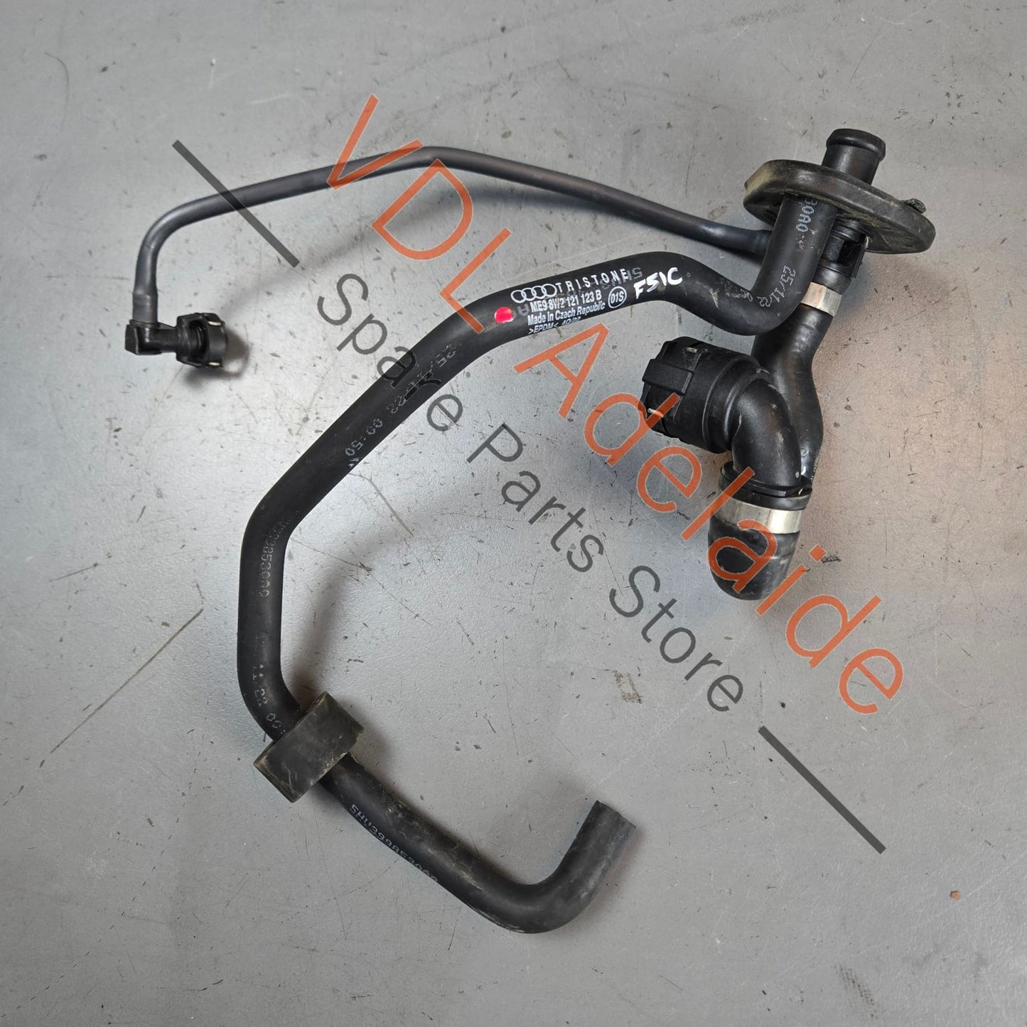 8W2121123B 8W2122109F Audi S4 S5 B9 Coolant Tank Hose Pipe 8W2122109F 8W2121123B