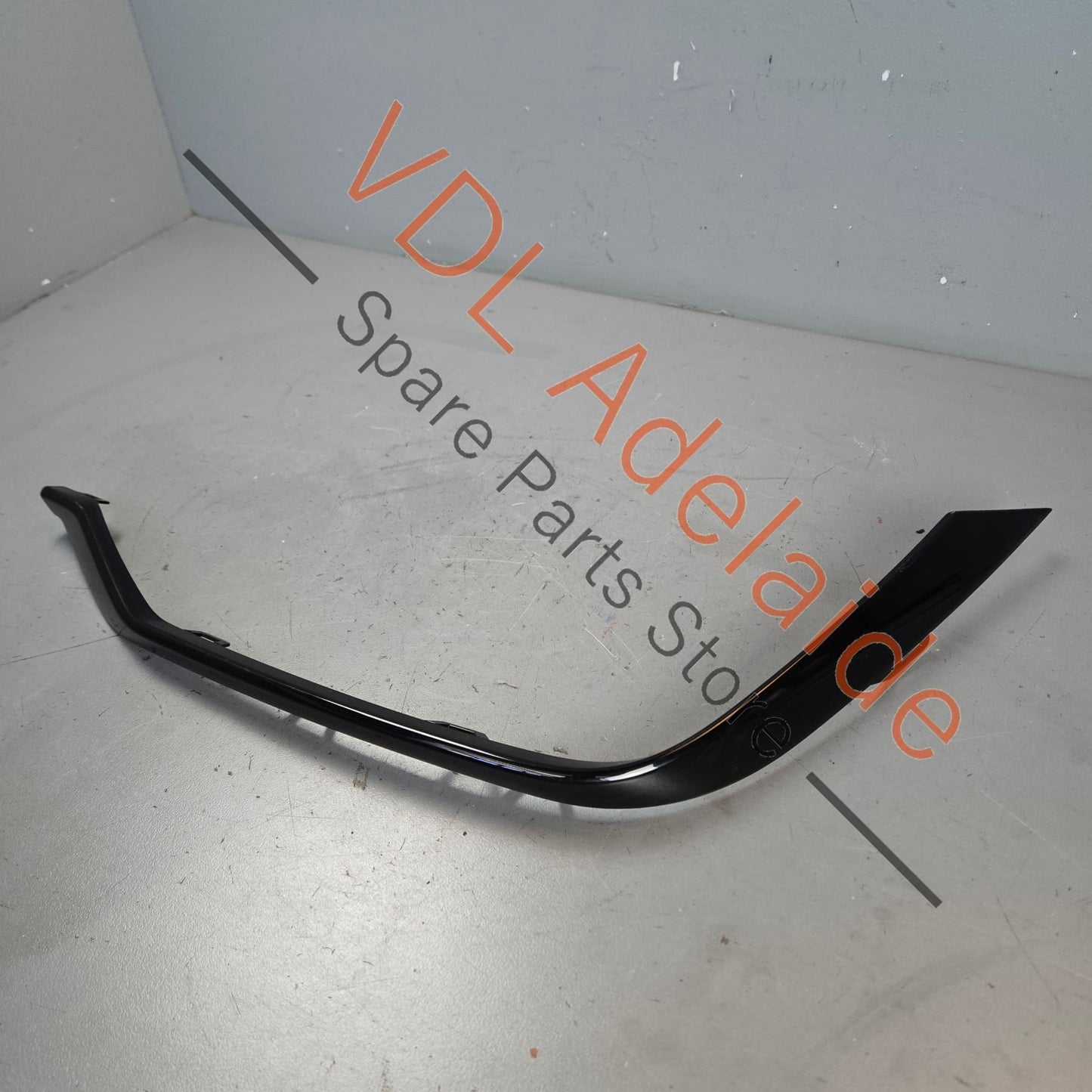 8W6853555T94 706541130300 Audi S5 B9 F5 Rear Left Bumper Gloss Black Trim Insert 8W6853555 T94 706541130300