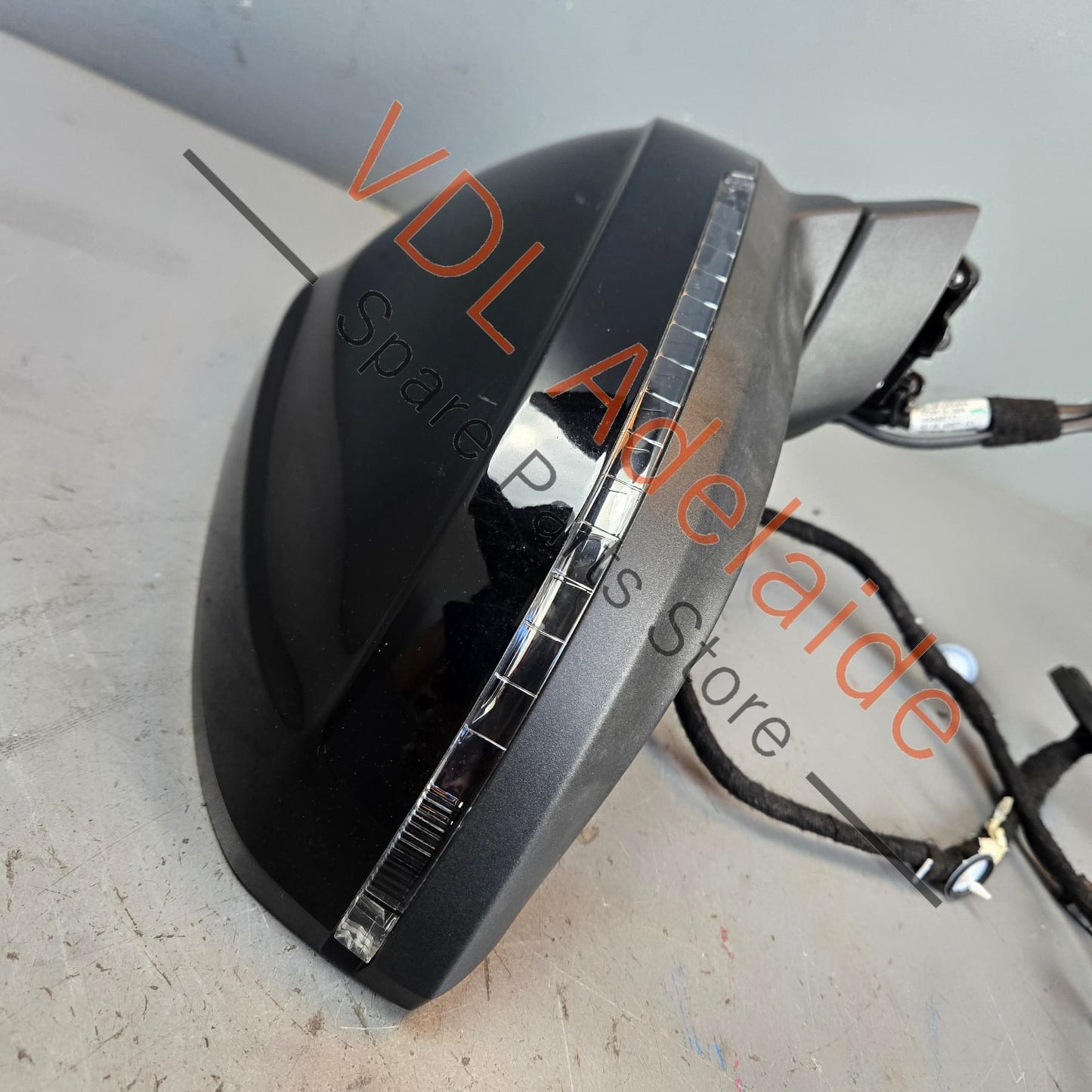 8W0857536H 8W6857410CB9B9 8W0949102A 5Q0980546A Audi A5 S5 RS5 B9 Right Power Folding Exterior Mirror w Camera & Lane Assist Complete 8W6857410CB 9B9 8W0857536H 5Q0980546A