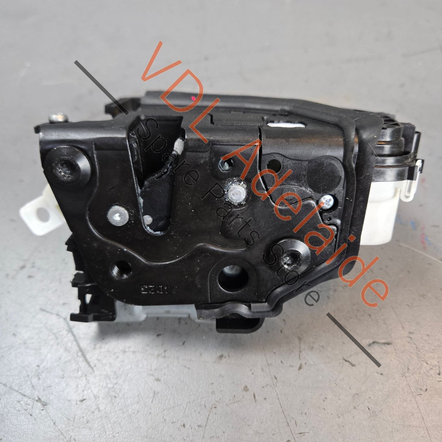 8X2837016E Audi A5 S5 RS5 B9 F5 Front Right Door Lock 8X2837016E