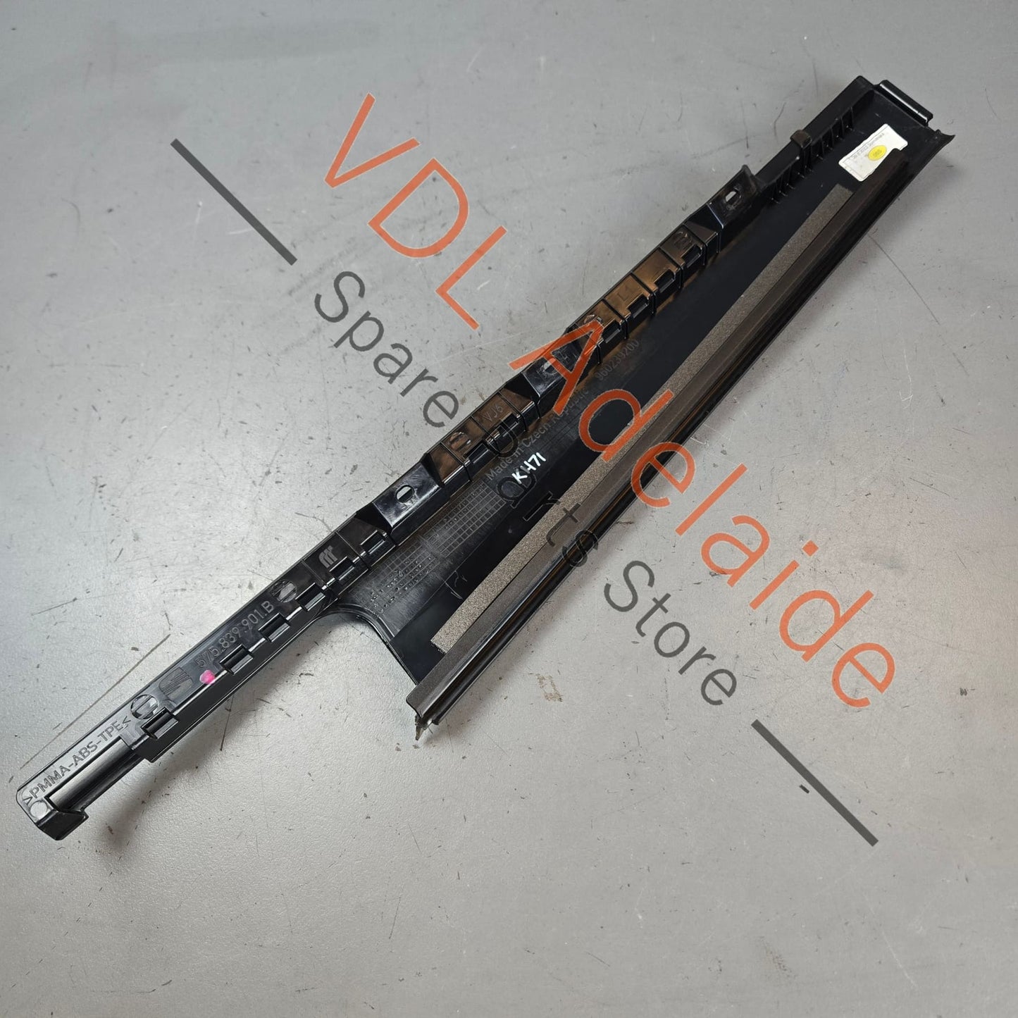 575839901 575839901B041 Cupra Ateca Rear Left Door Exterior B Pillar Trim Gloss Black 575839901B 041