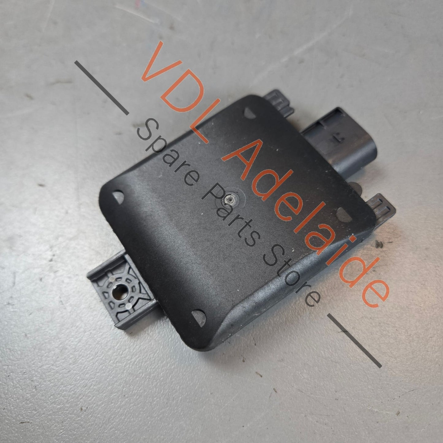 2Q0907686B Cupra Ateca Right Rear Lane Change Assist Radar Master Module 2Q0907686B