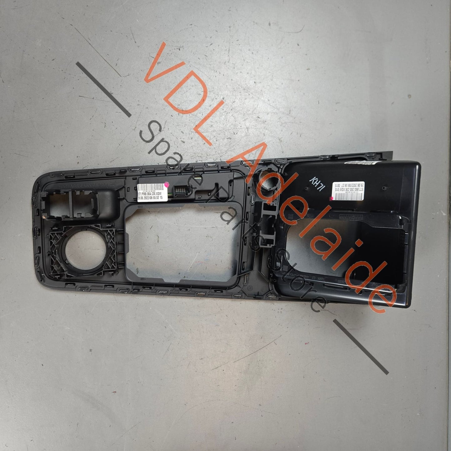 577863350B 577863283CM Cupra Ateca Centre Console Shifter Surround Trim Silver 577863283CM 577863350B 577863279 9DG