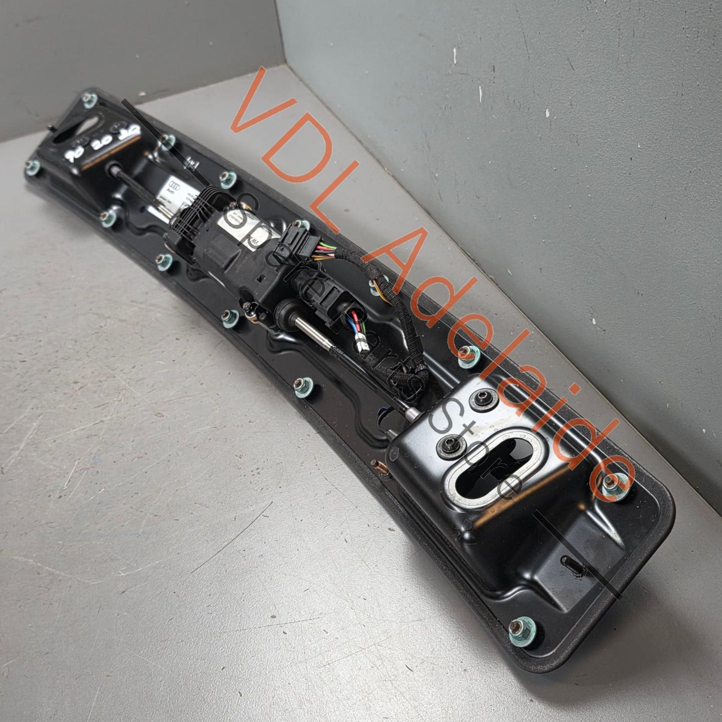 4J3827948 4K8827948F 4K8827948H Audi E-Tron GT RS7 Rear Spoiler Drive Unit 4J3827948 4K8827948F 4K8827948H
