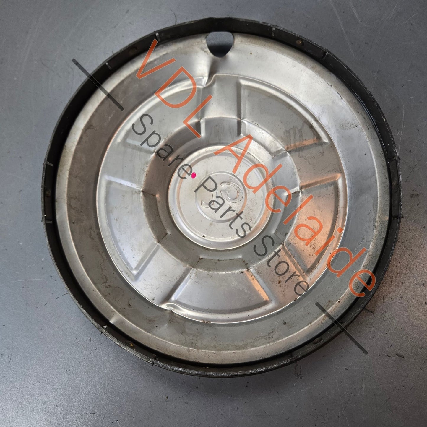 Datsun 1600 510 GL 13 inch Hubcap