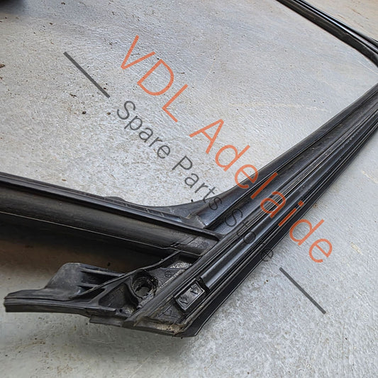 36A837431A 36A839431B Bentley Bentayga 4V Rear Left Window Seal Gasket Rubber 36A839431A 36A839431B