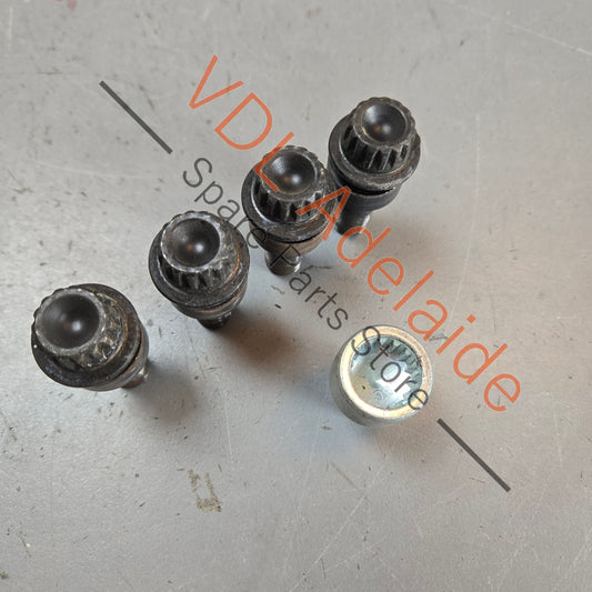36A698137 Bentley Bentayga Set of Wheel Nut Locks Porsche Cayenne Audi Q7 36A698137