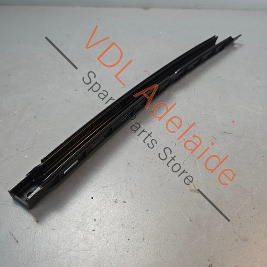 36A839068 Bentley Bentayga Rear Right Window Chanel Guide 36A839068
