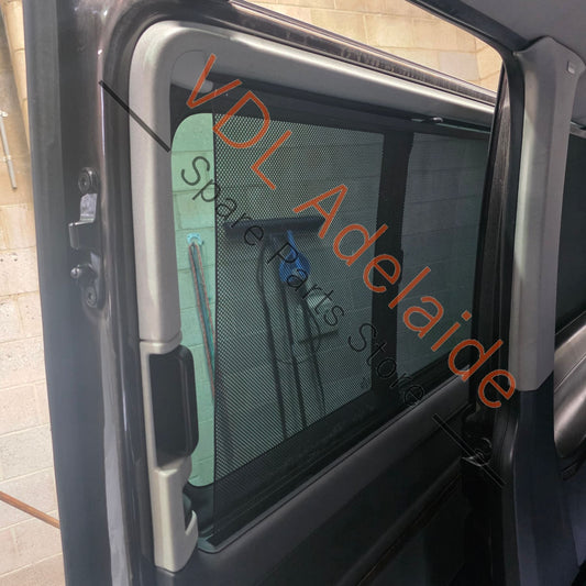 7E586131375R 7H5861314C VW Multivan Transporter T5 Middle Roller blind kit Genuine OEM With Door Trim set Highline