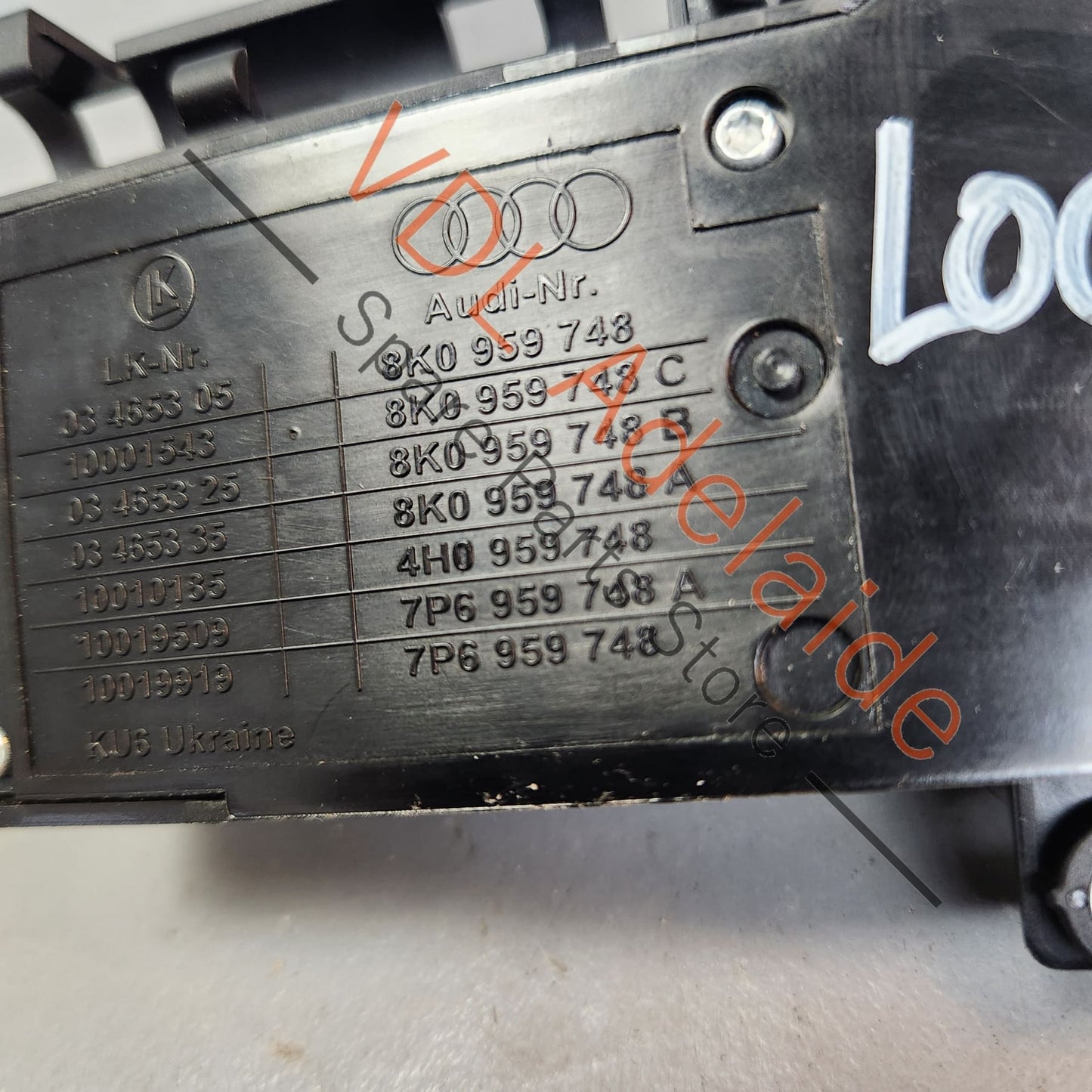 8K0959748C Audi A4 B8 8K Seat Adjustment Switch for Front Right Driver RHD 8K0959748C
