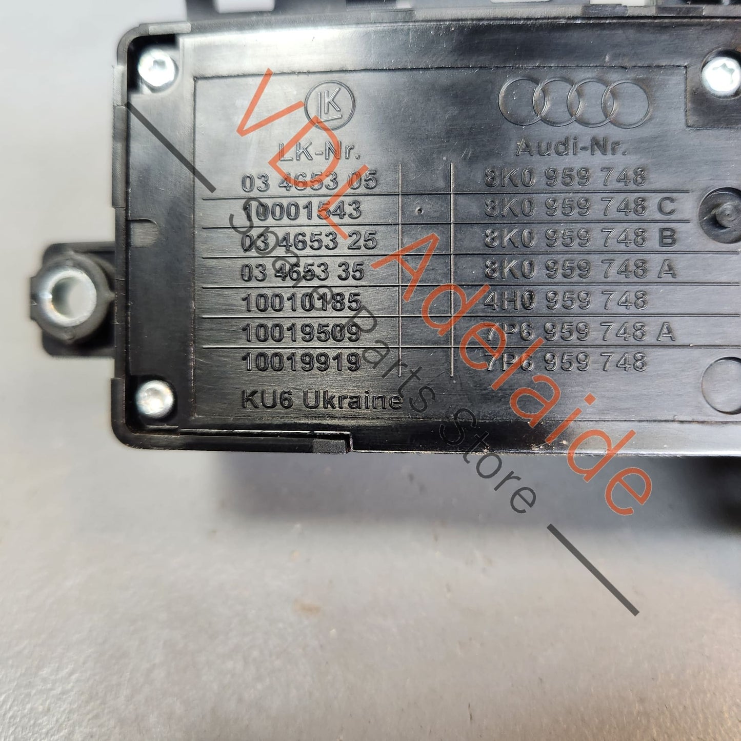 8K0959748C Audi A4 B8 8K Seat Adjustment Switch for Front Right Driver RHD 8K0959748C