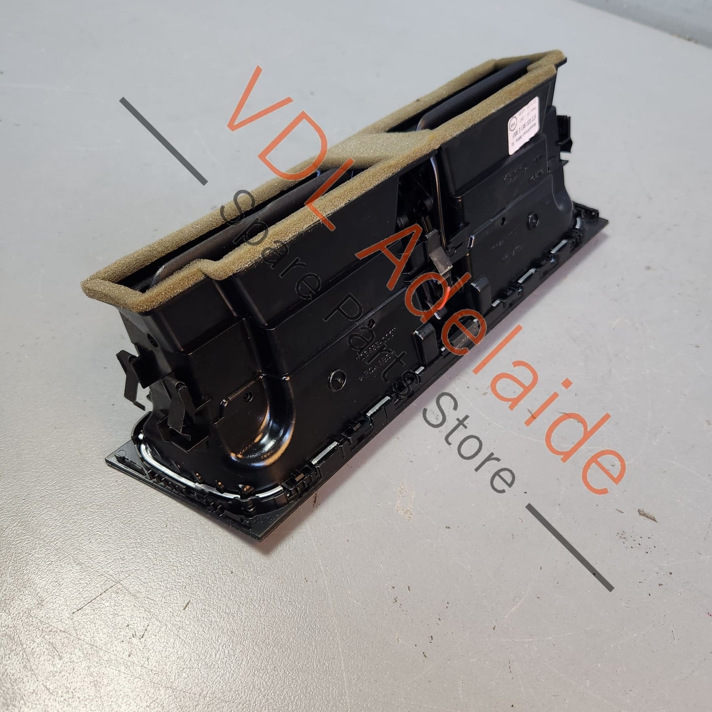 8T2820951WVF 8T2820951 Audi A4 B8 8K Front Centre Dash Air AC Vent RHD 8T2820951