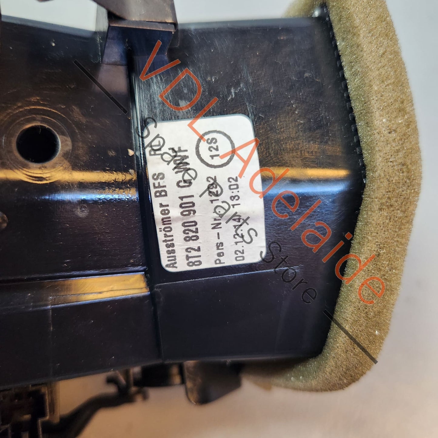 8T2820901GWVF 8T2820901G Audi A4 B8 8K Left Passenger Dash Air AC Vent RHD 8T2820901G