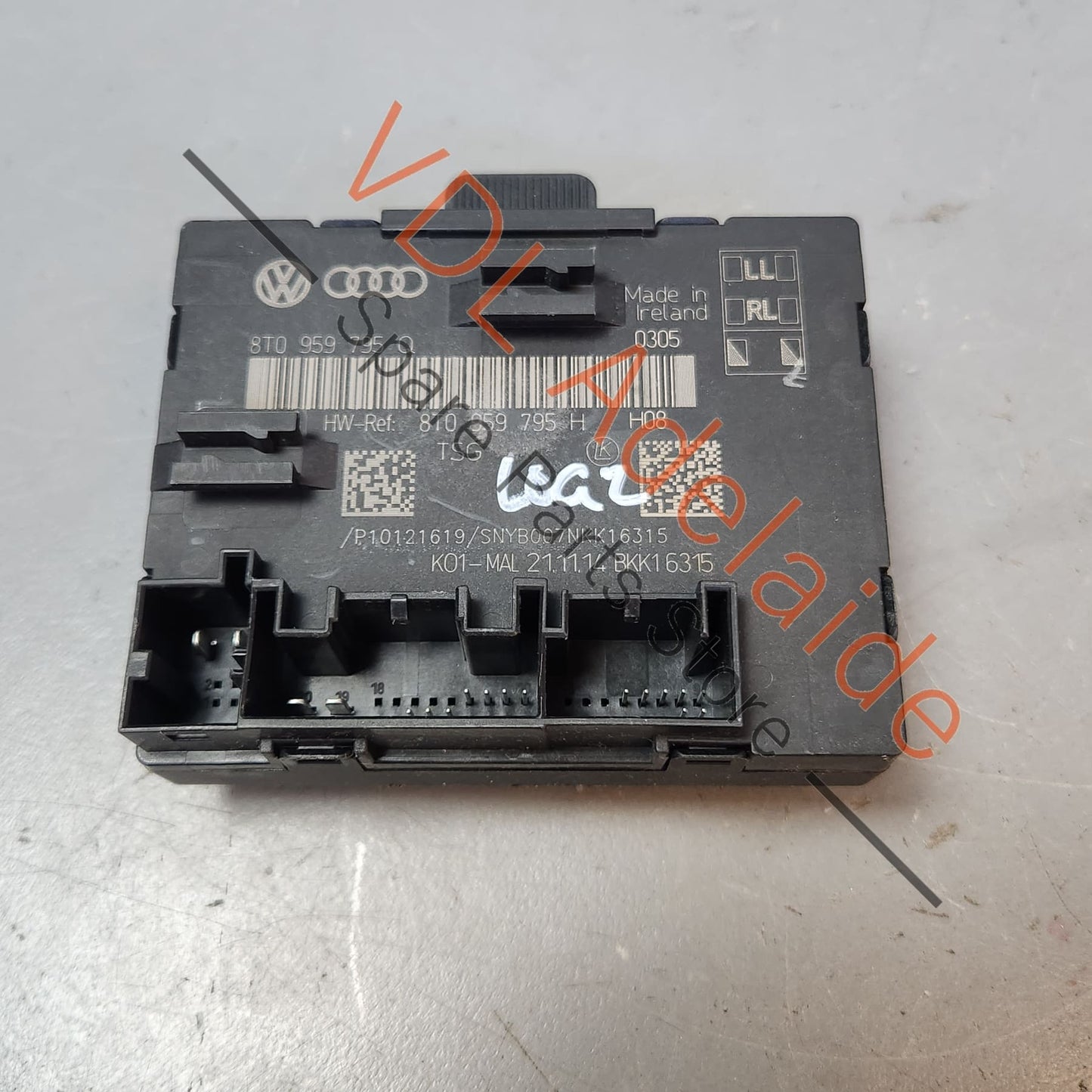 8T0959795Q Audi A4 B8 8K Rear Door Control Module Sedan 8T0959795Q