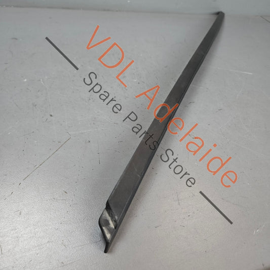 971854336B 971854336D Porsche Panamera Windscreen Water Deflector Strip Trim Right 971854336B 971854336D