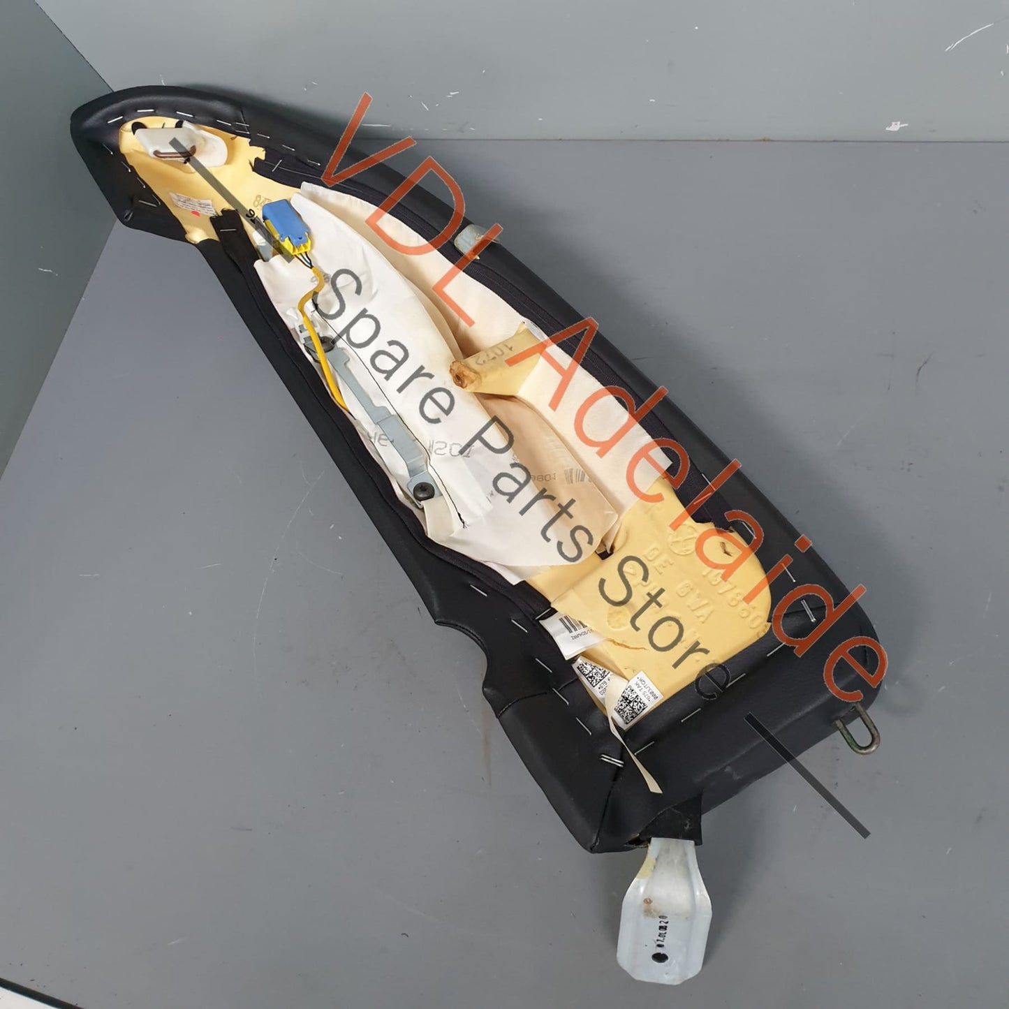 VW Passat R36 B6 3C Estate Rear Right Seat Bolster Airbag & Cover 3C0880442