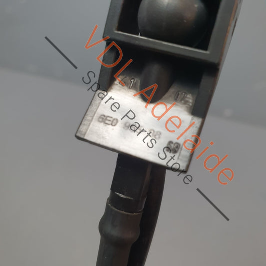 VW Touareg 7L Heated Spray Nozzle for Windscreen Washer System 6E0955986B