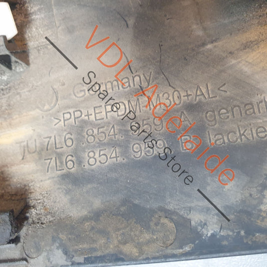 VW Touareg 7L Front Left Fender Lining with Molding 7L6854959A