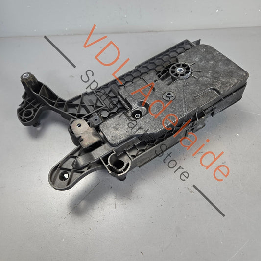 5Q0915331J VW Golf GTi Mk7 Battery Console Base 5Q0915331J