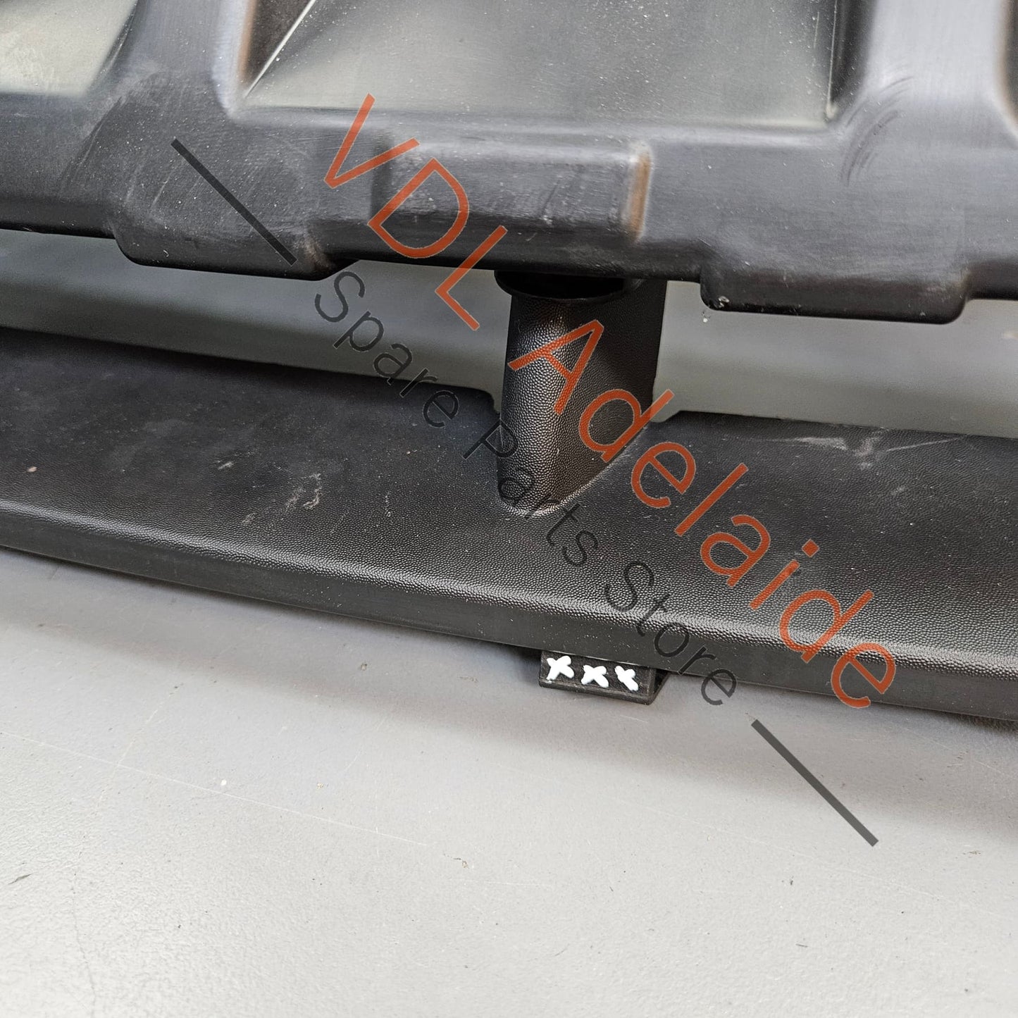 620229553R Renault Megane RS250 Front Bumper Backing Mounting Bracket Radiator Trim with ECU Vent Hole