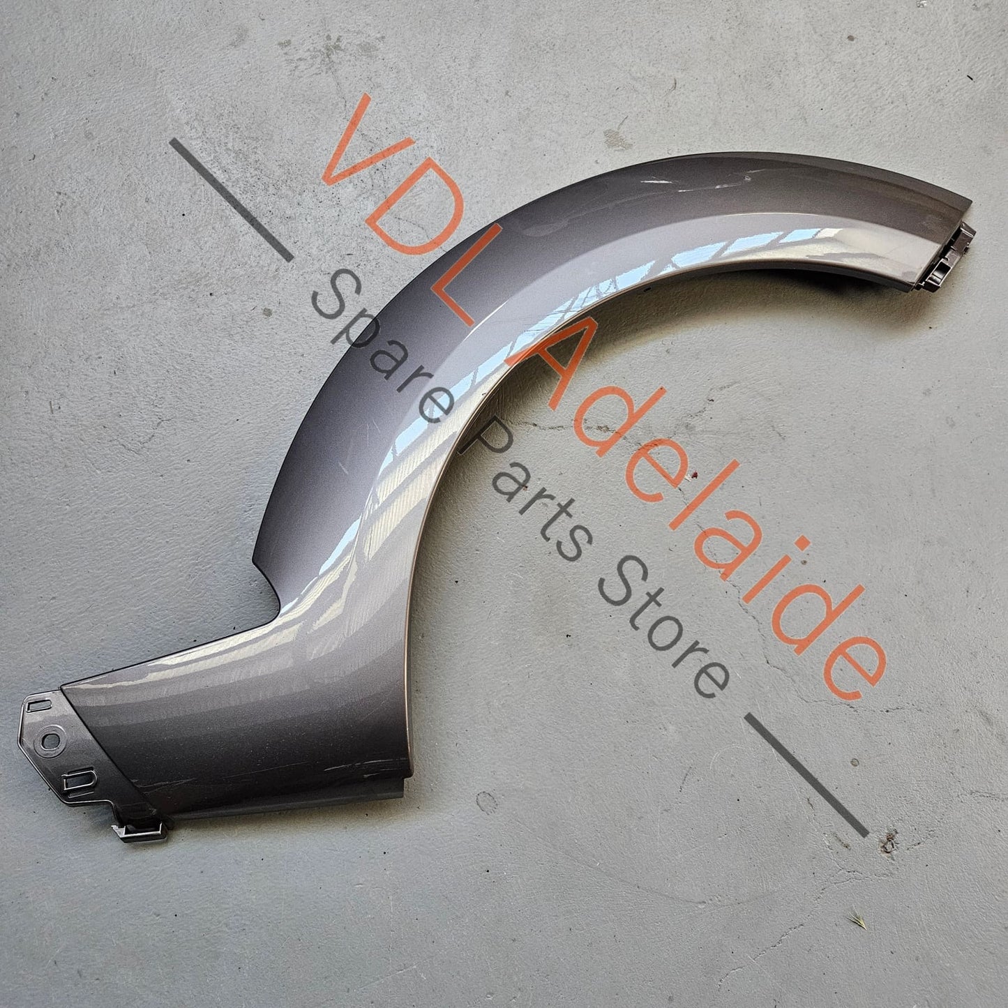 788A37508R Renault Megane III DZ0/1 RS250 265 275 Left Rear Quarter Molding Flare Wheel Arch Trim 788A37508R Oyster Grey