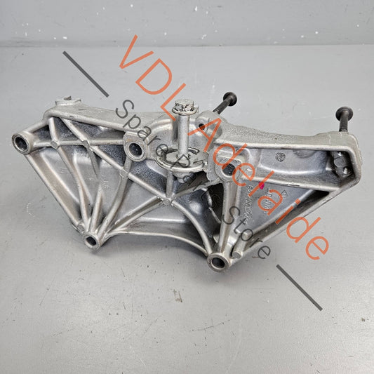 8200100148    Renault Aluminium Engine Bracket Alternator Support 8200100148