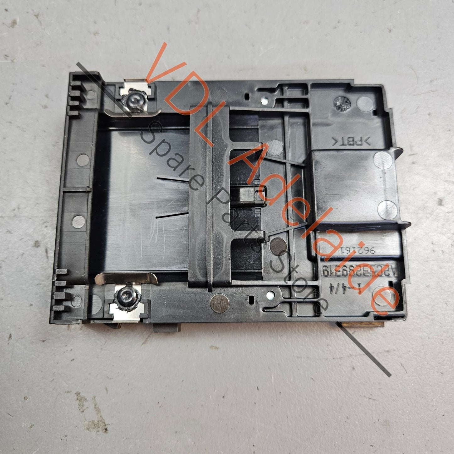 285909828R A2C53185186 Renault Ignition Key Reader Slot 285909828R A2C53185186