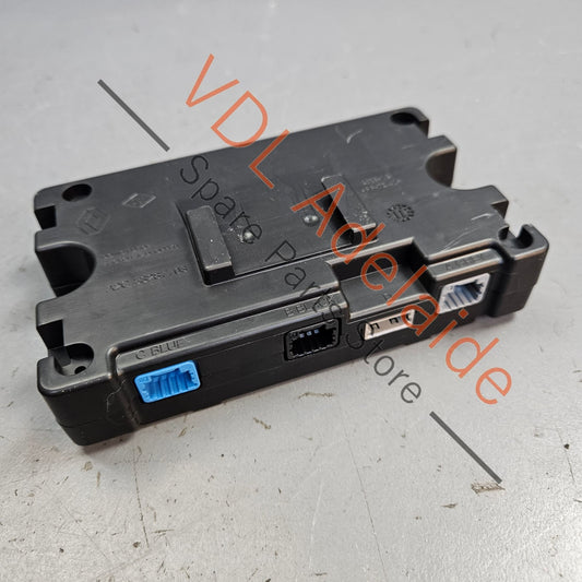 280246043R    Renault Cbox 280246043R Bluetooth Satnav Control Module