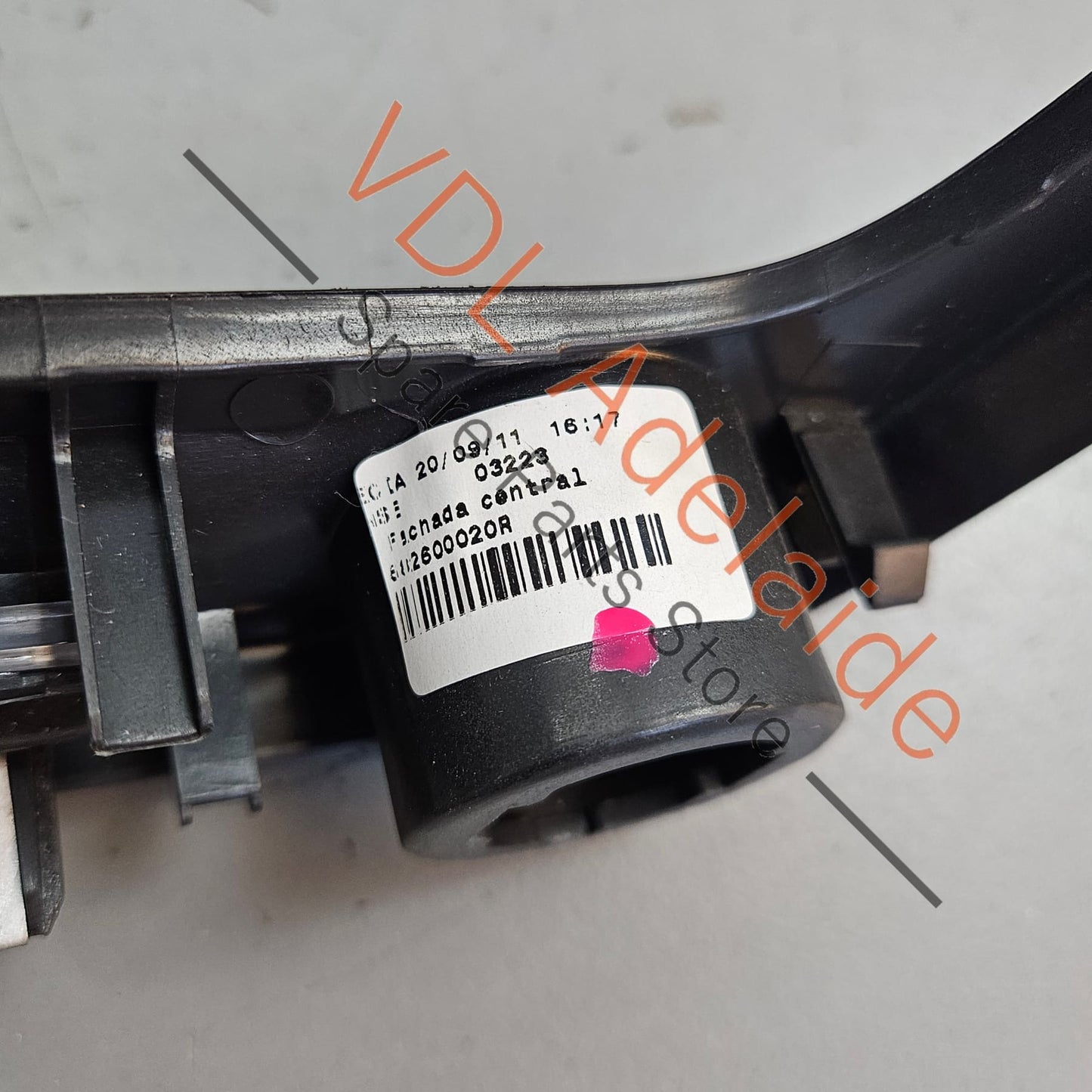 682600020R Renault Megane 3 RS265 Centre Dash Climate Audio Surround Fascia 682600020R