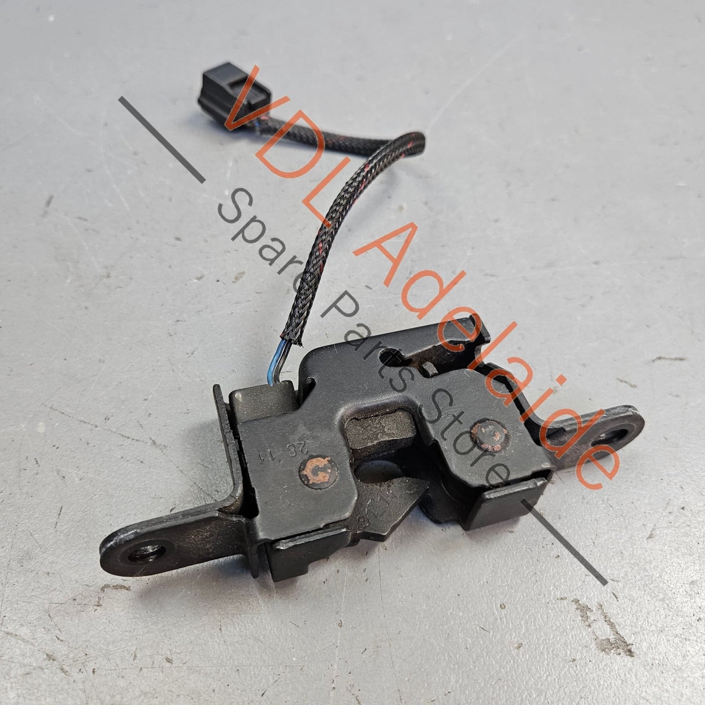 856010010R Nissan / Renault Megane 3 Bonnet Catch Latch 856010010R