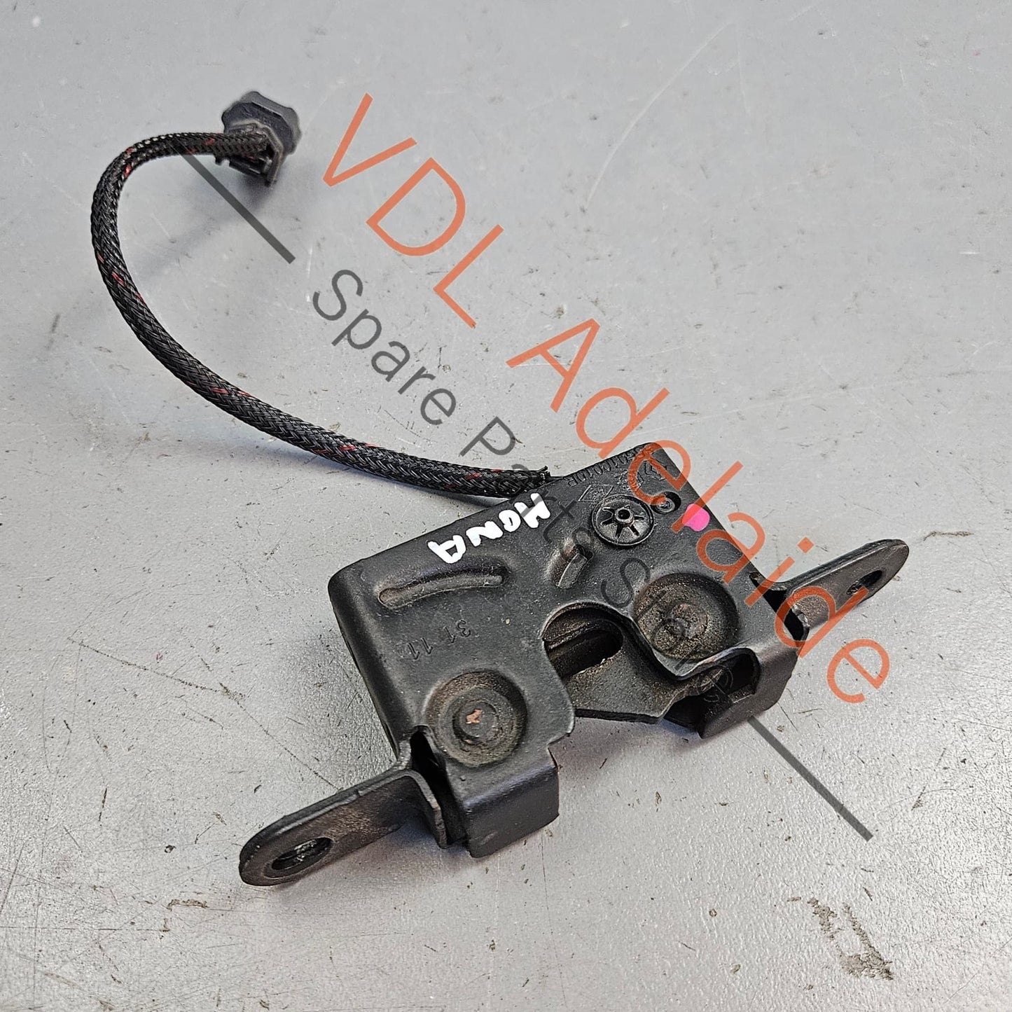 856010010R Nissan / Renault Megane 3 Bonnet Catch Latch 856010010R