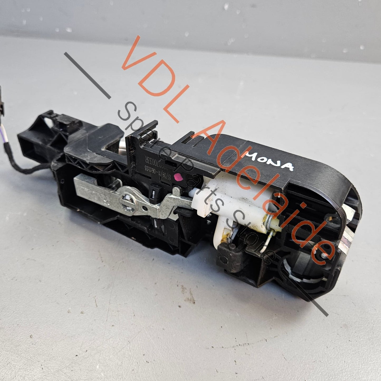 806070033R Renault Megane III 3 Passenger Side Exterior Door Handle Set 806B03759R 285980194R 806070033R