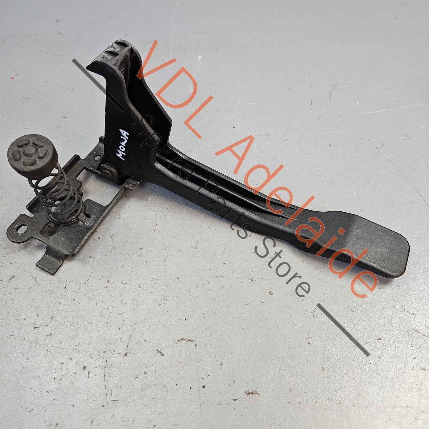 656030006R Renault Megane 3 Hood Bonnet Latch Catch 656030006R