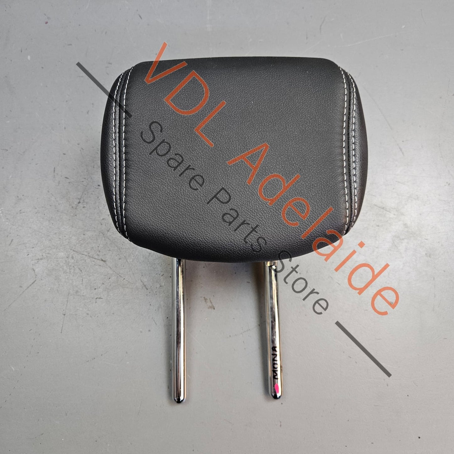 864600030R Renault Megane 3 RS250 265 275 Rear Seat Middle Headrest Leather with White Stitch