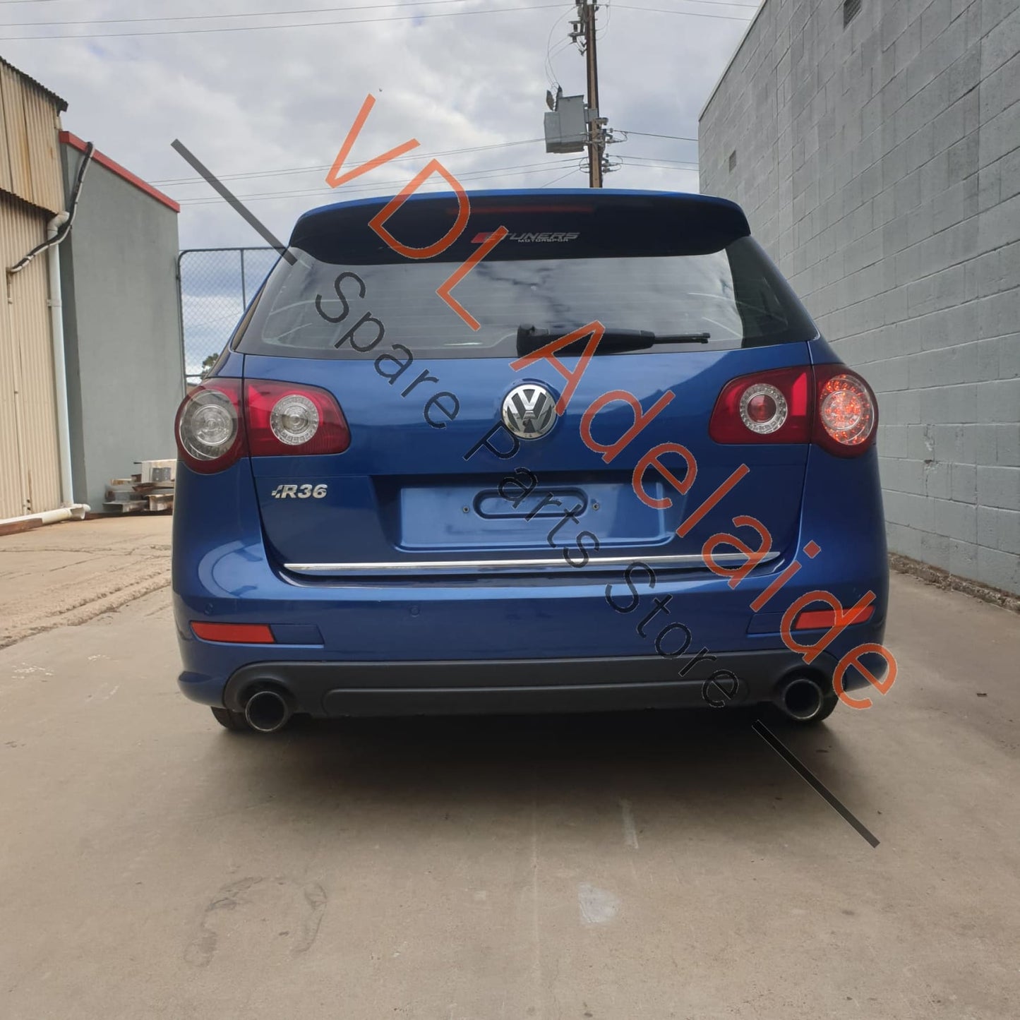 VW Passat R36 B6 3C Estate Rear Left Seat Bolster Airbag & Cover 3C0880441