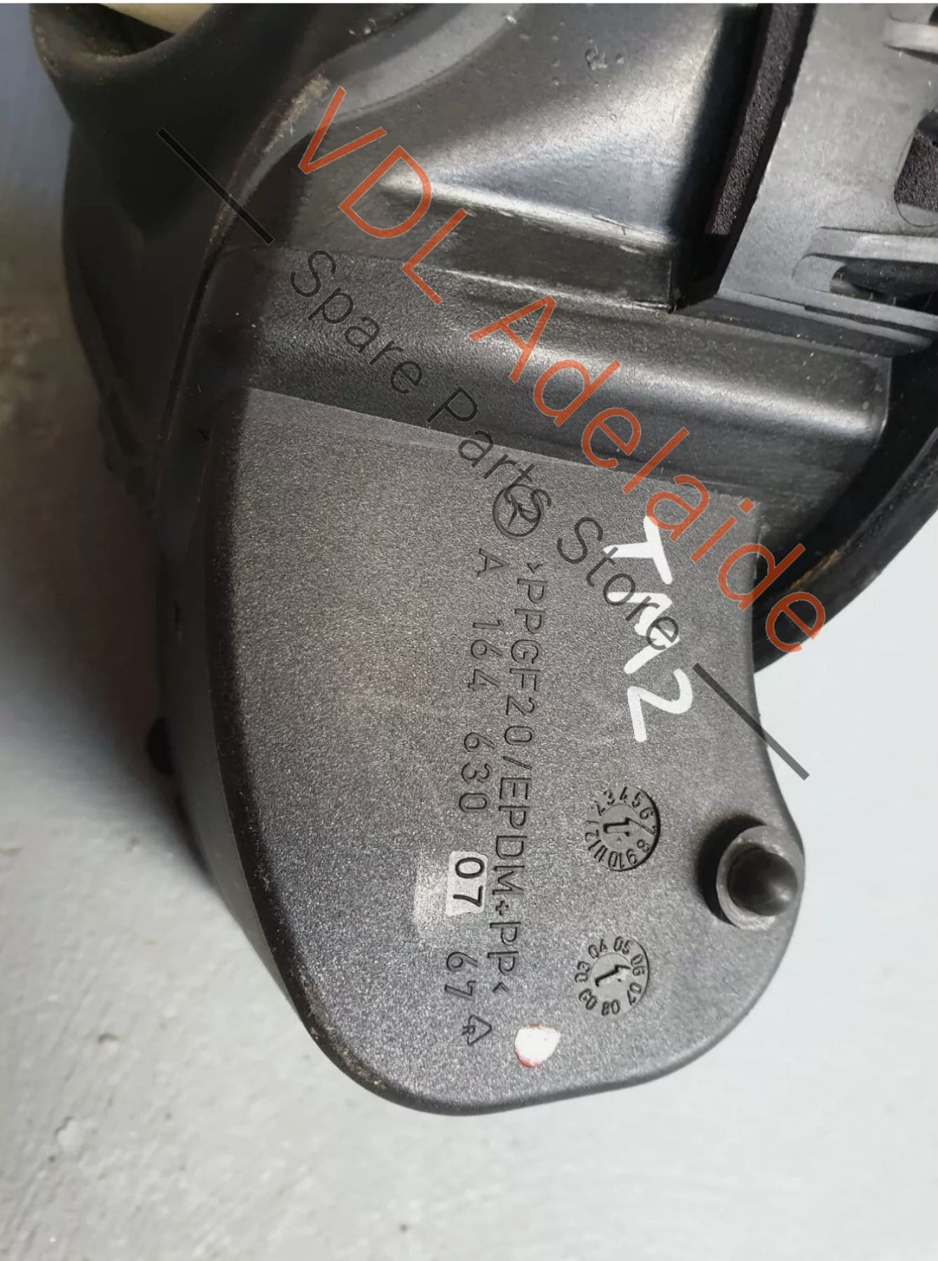 A1646300767 A0005845817 A1644700030