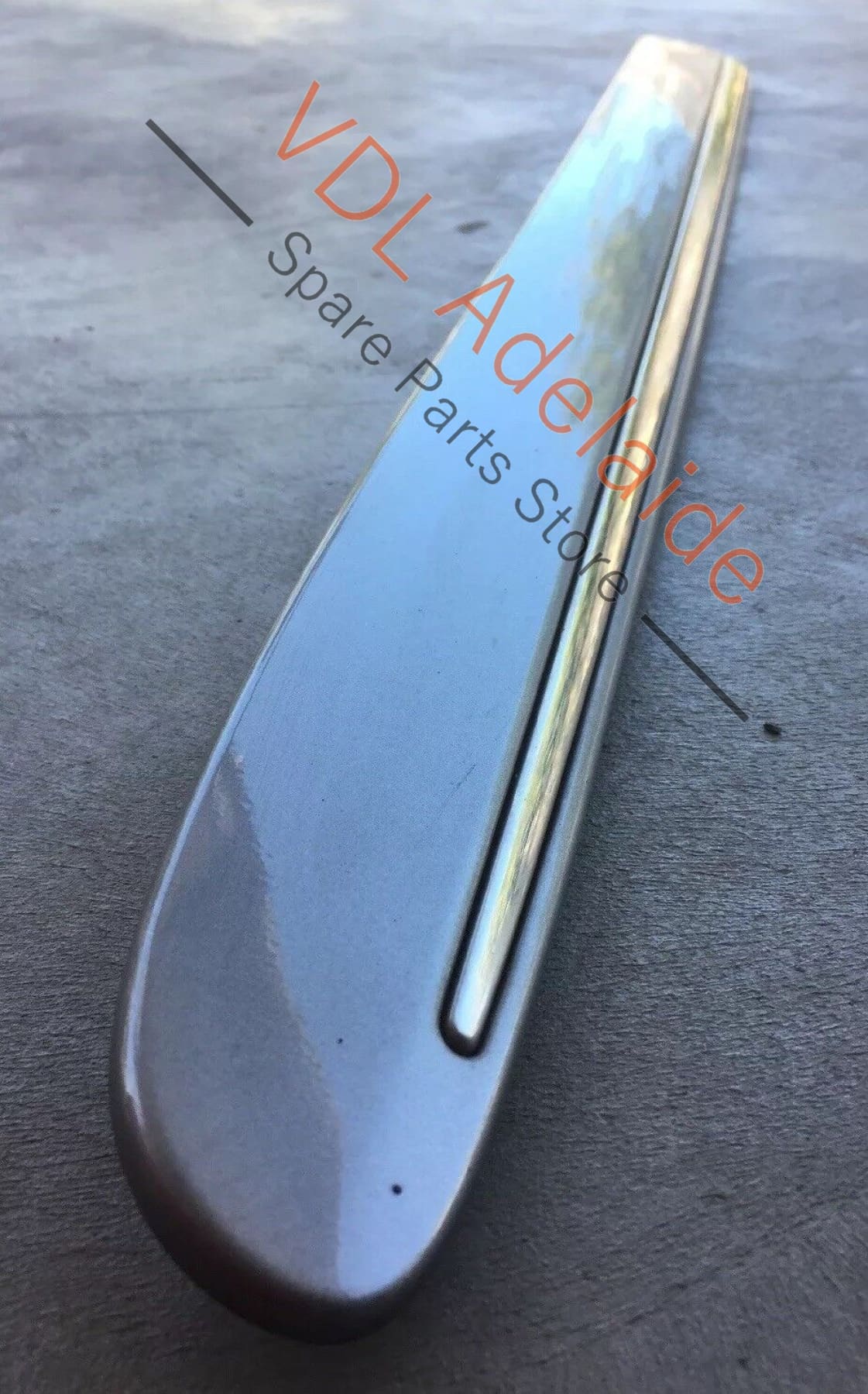 Mercedes W211 E-Class Door Moulding Left Rear Cubanite Silver A2116901362 SLE A2116901362