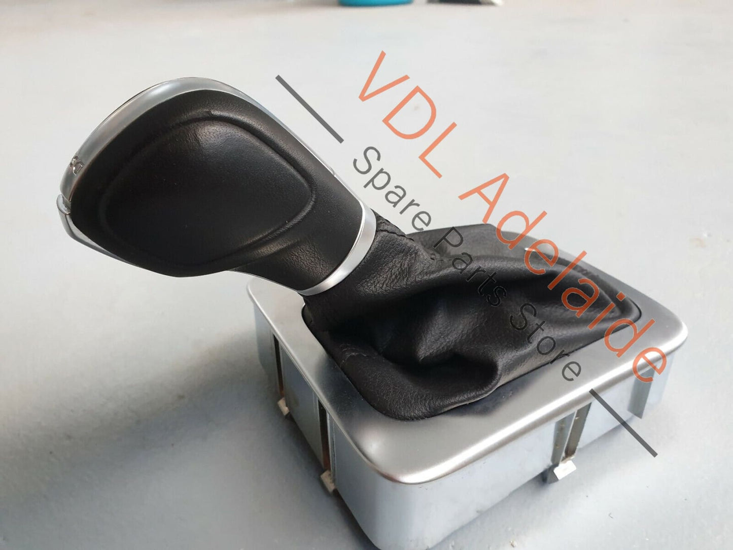 VW Tiguan 5N DSG Shifter Gear Shift Boot Knob Trim PRND Cover 5N2713203ABUMF JES 5N2713203ABUMF