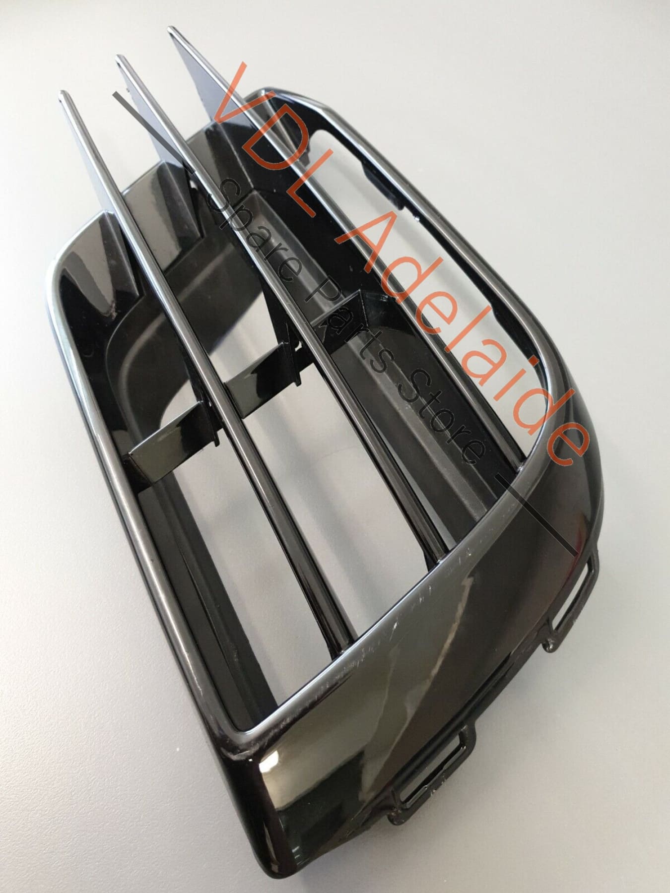 VW Scirocco R Mk3 III OEM Front Left Bumper Grille Cover Trim 1K8853666F HOL 1K8853666F