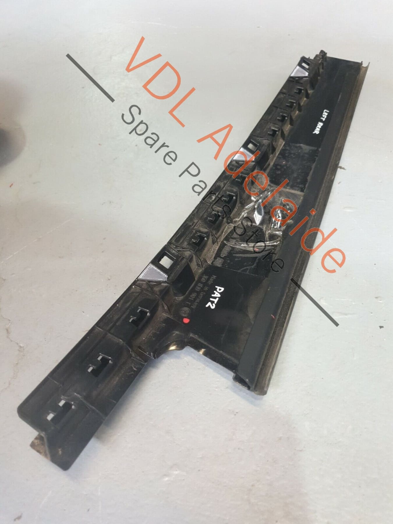 VW Passat B8 3G Rear Left Exterior Door B-Pillar Black Trim 3G0839901T PAT2 3G0839901T