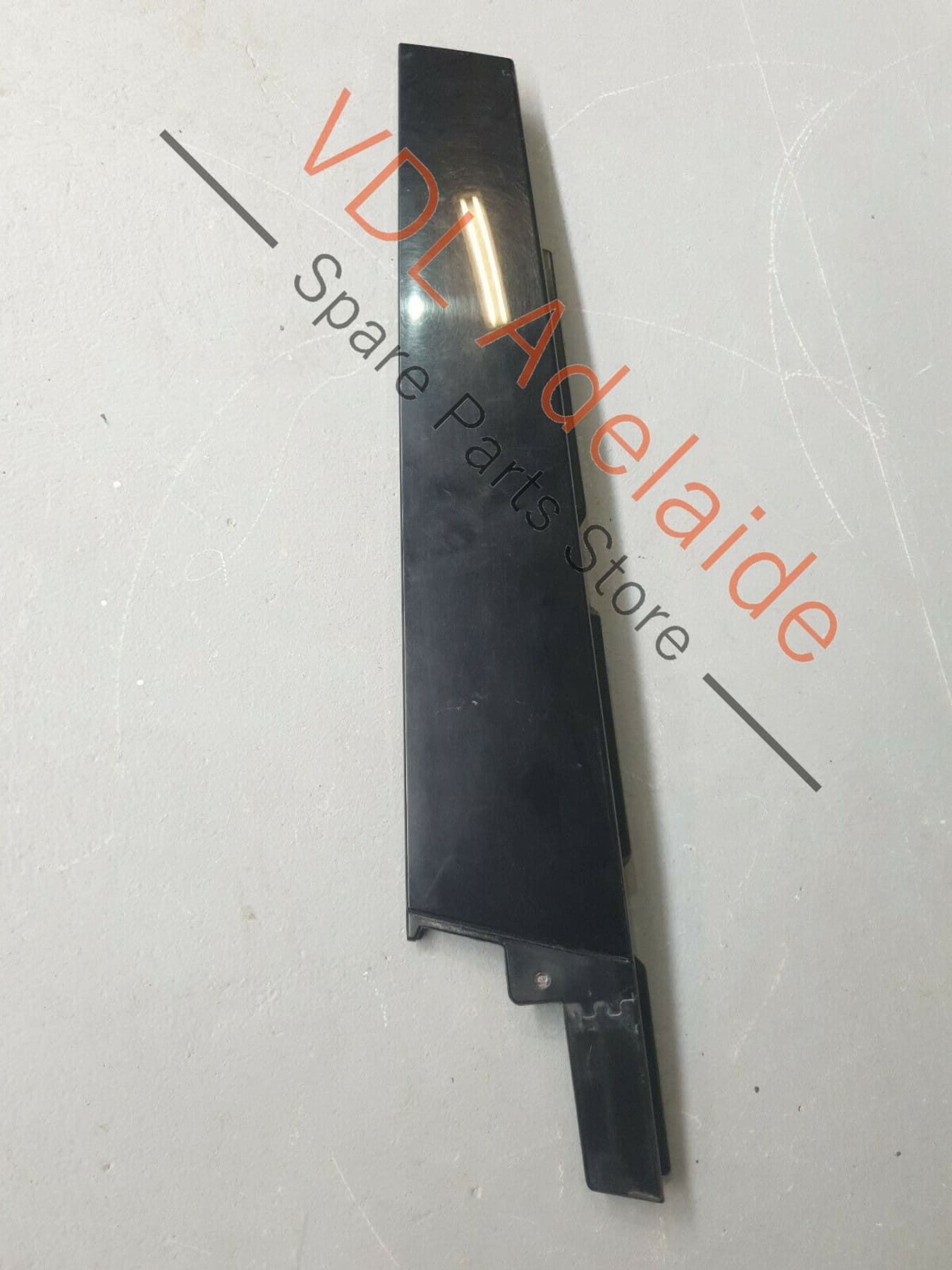 VW Passat B8 3G Front Right Exterior Door B-Pillar Black Trim 3G0837902T PAT2 3G0837902T