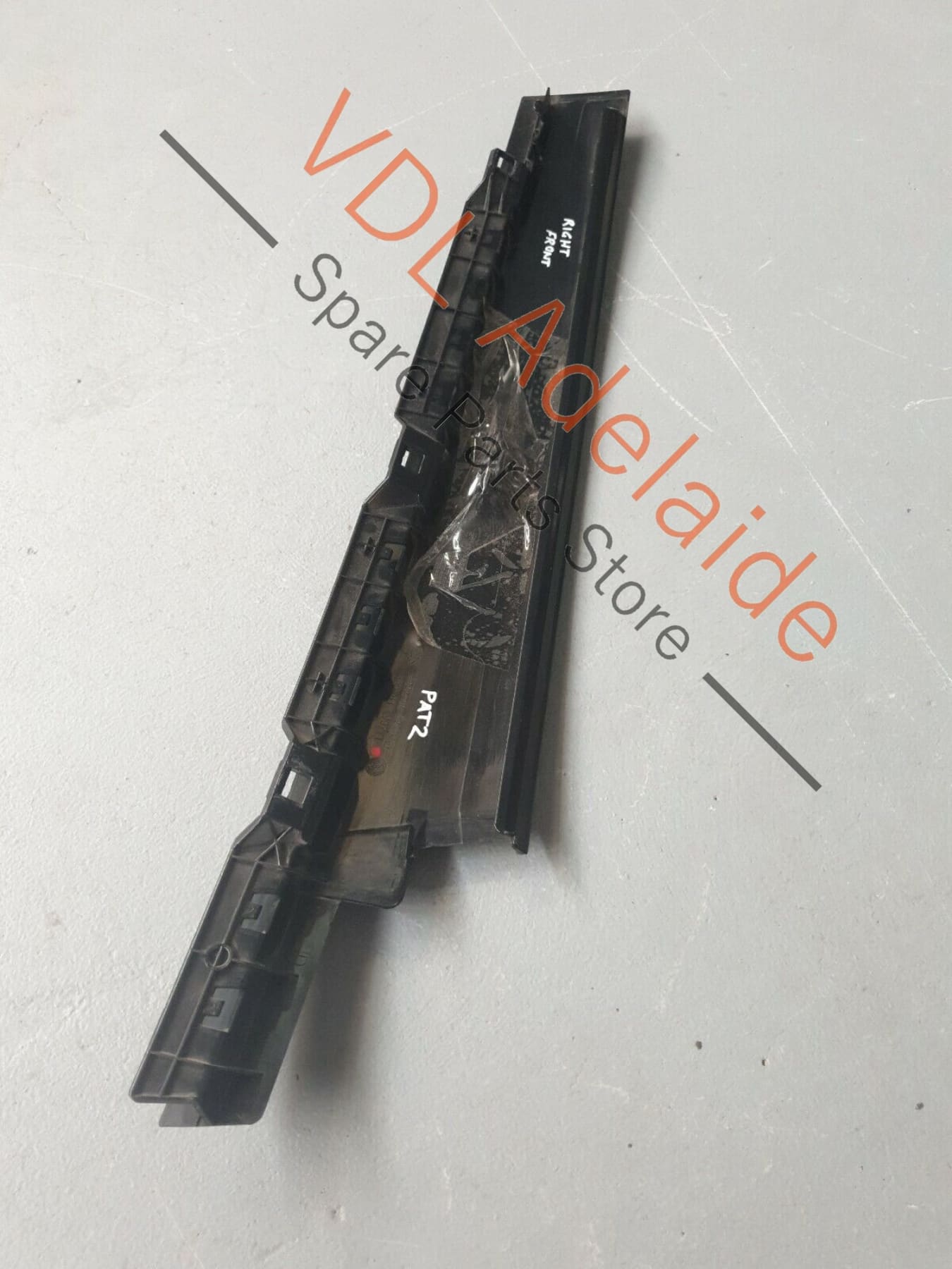 VW Passat B8 3G Front Right Exterior Door B-Pillar Black Trim 3G0837902T PAT2 3G0837902T