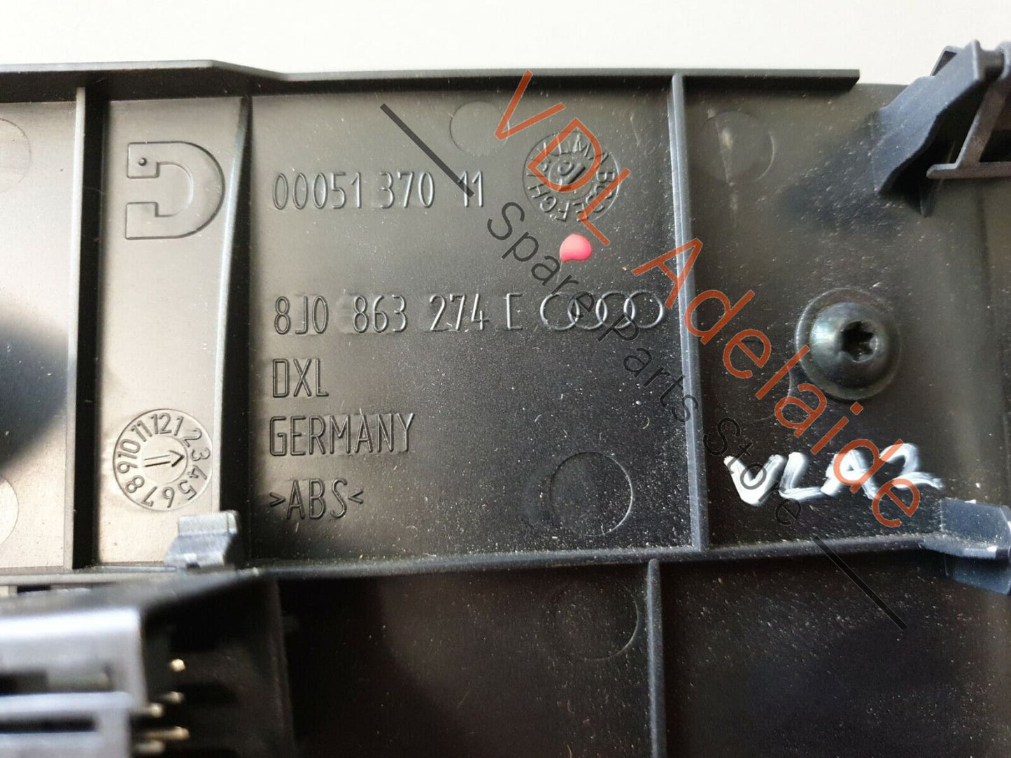 Audi TT RS Mk2 8J Centre Console Phone Dock Charge Unit 8J0863274C VLA2 8J0863274C