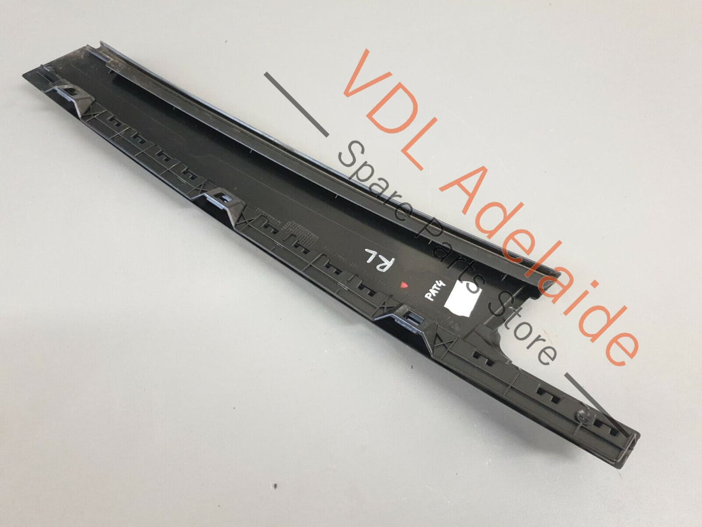 VW Passat B8 3G Rear Left Exterior Door B-Pillar Trim Black 3G0839901T PAT4 3G0839901T
