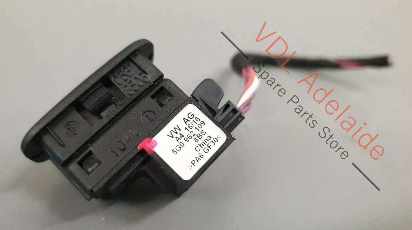 VW Passat B8 3G Anti Theft Alarm Deactivation Switch Button 5G0962109 PAT4 5G0962109