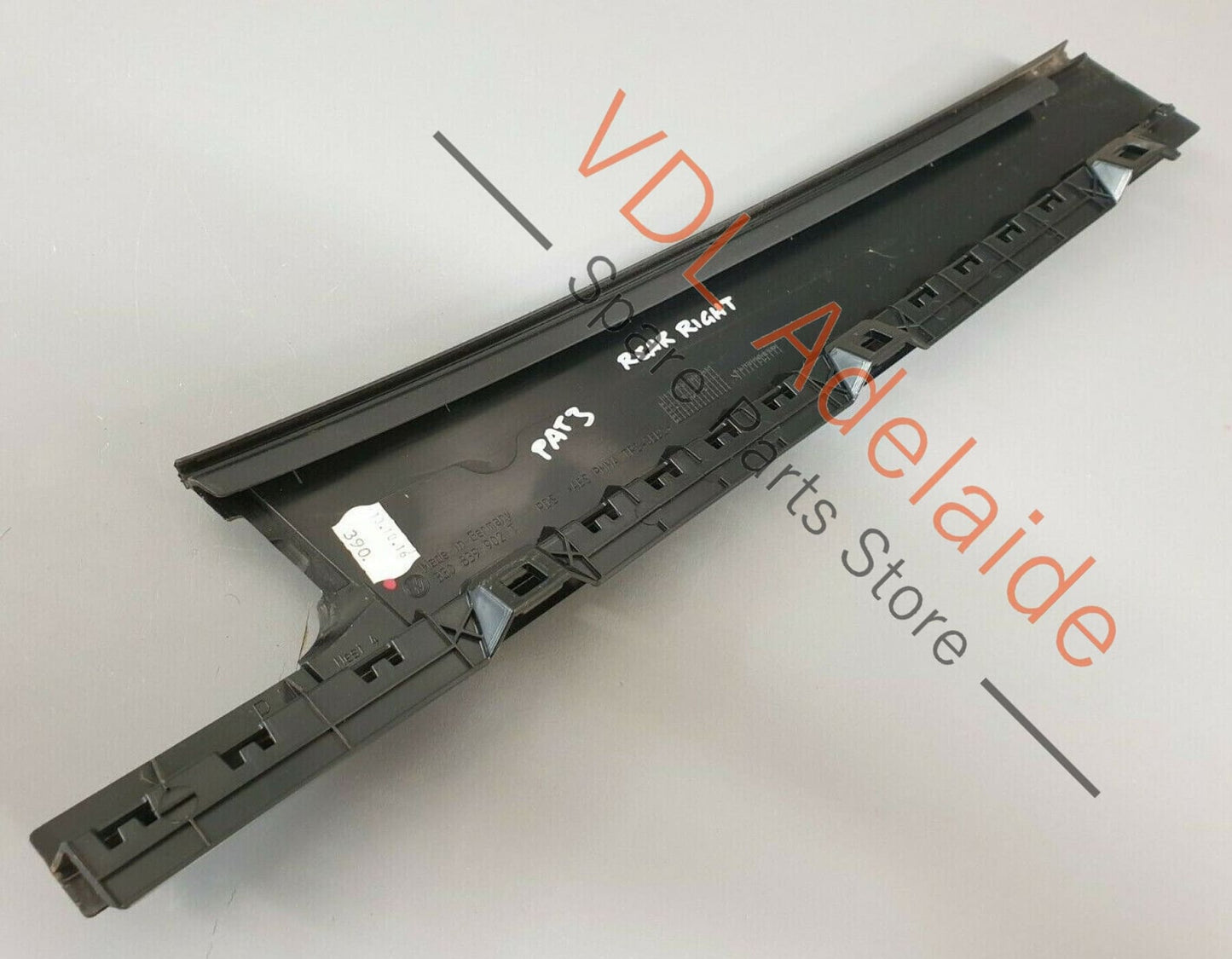 VW Passat Sedan B8 3G Rear Right Trim for Door Window Frame 3G0839902T PAT3 3G0839902T