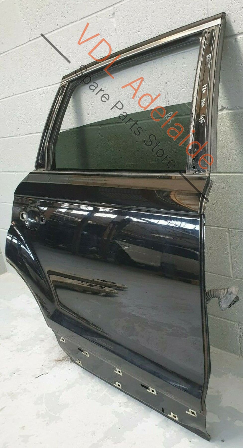 Audi Q7 4L Rear Right Door Shell Panel Black ROS 4L0833052