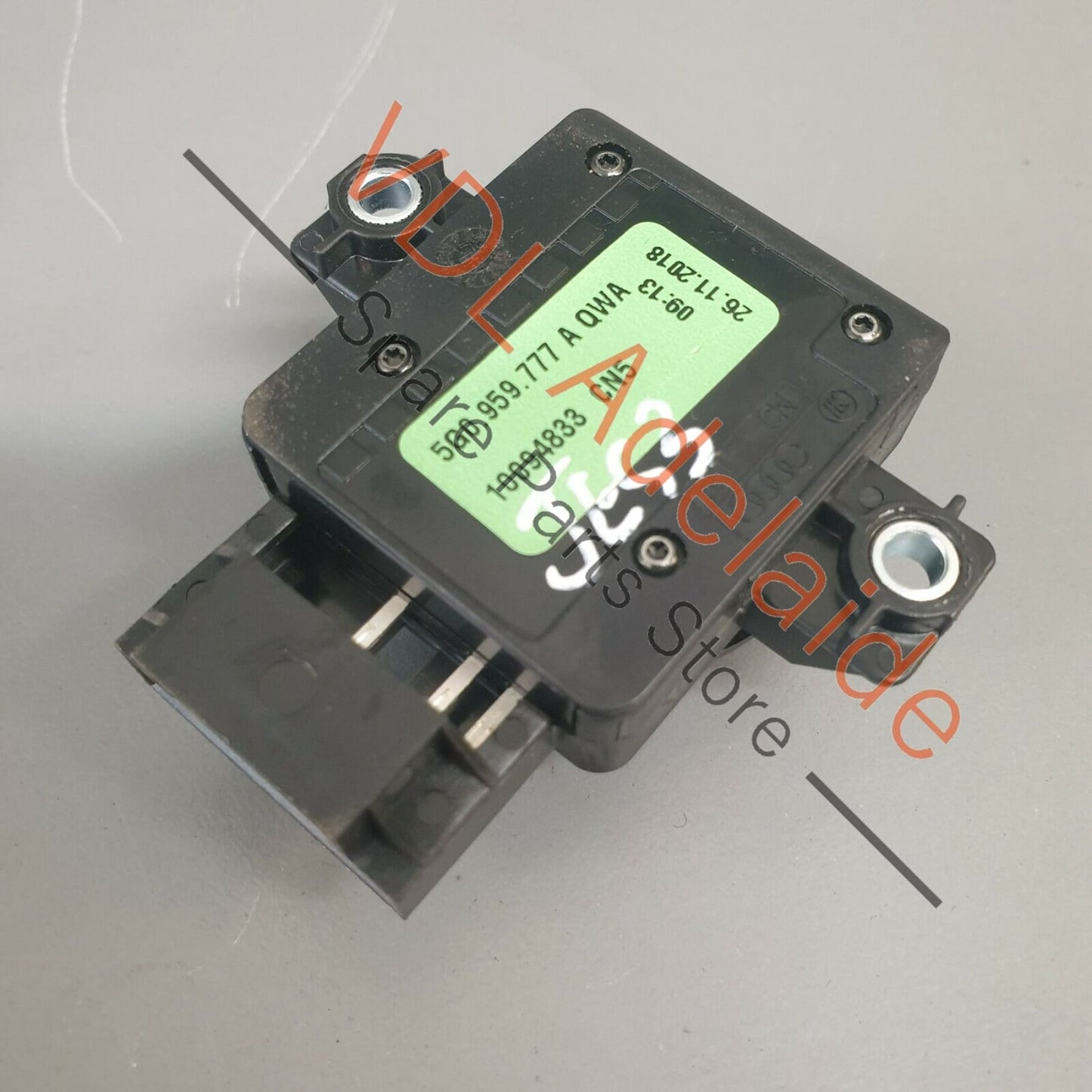 VW Tiguan R Mk2 5NA MQB Seat Switch for Lumbar Adjustment 5G0959777 JES3 5G0959777