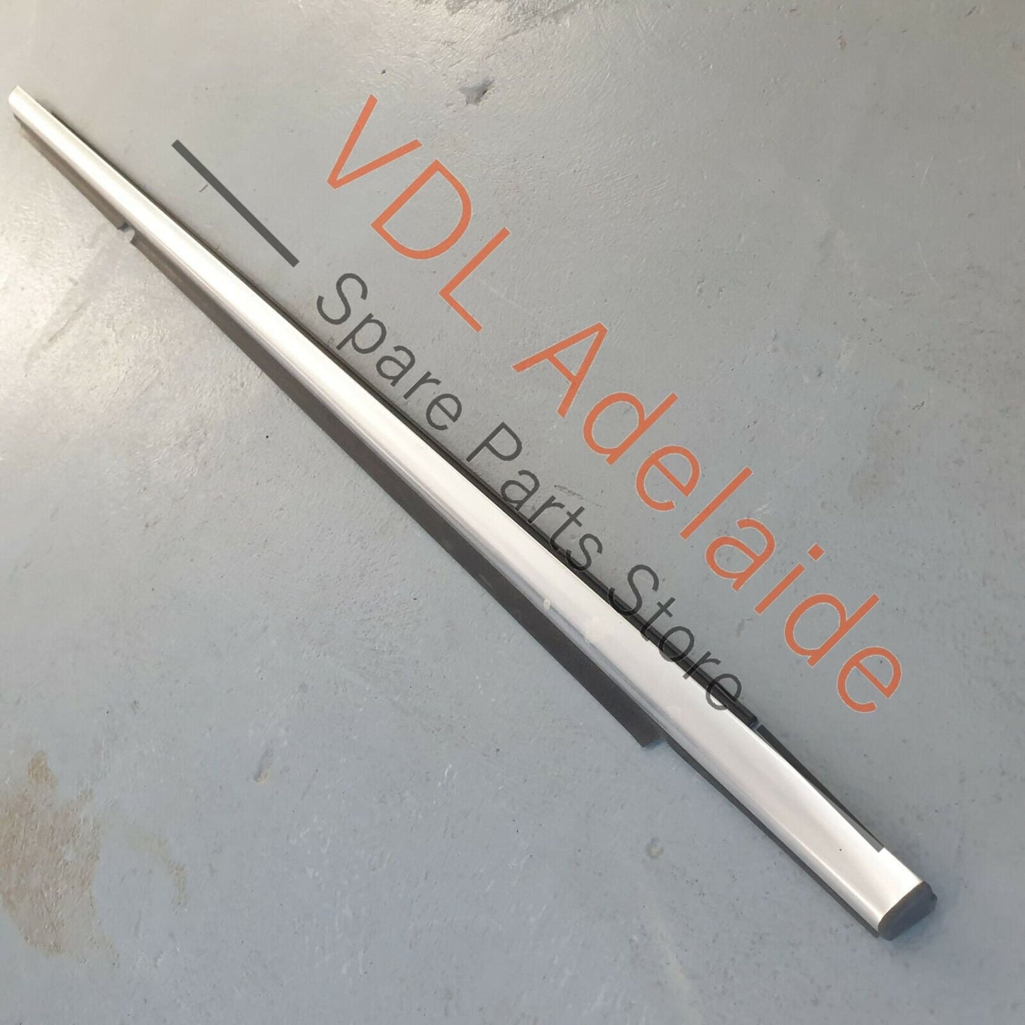 VW Tiguan R 5N Rear Left Exterior Window Seal Chrome Trim Moulding JES2 5N0839475D