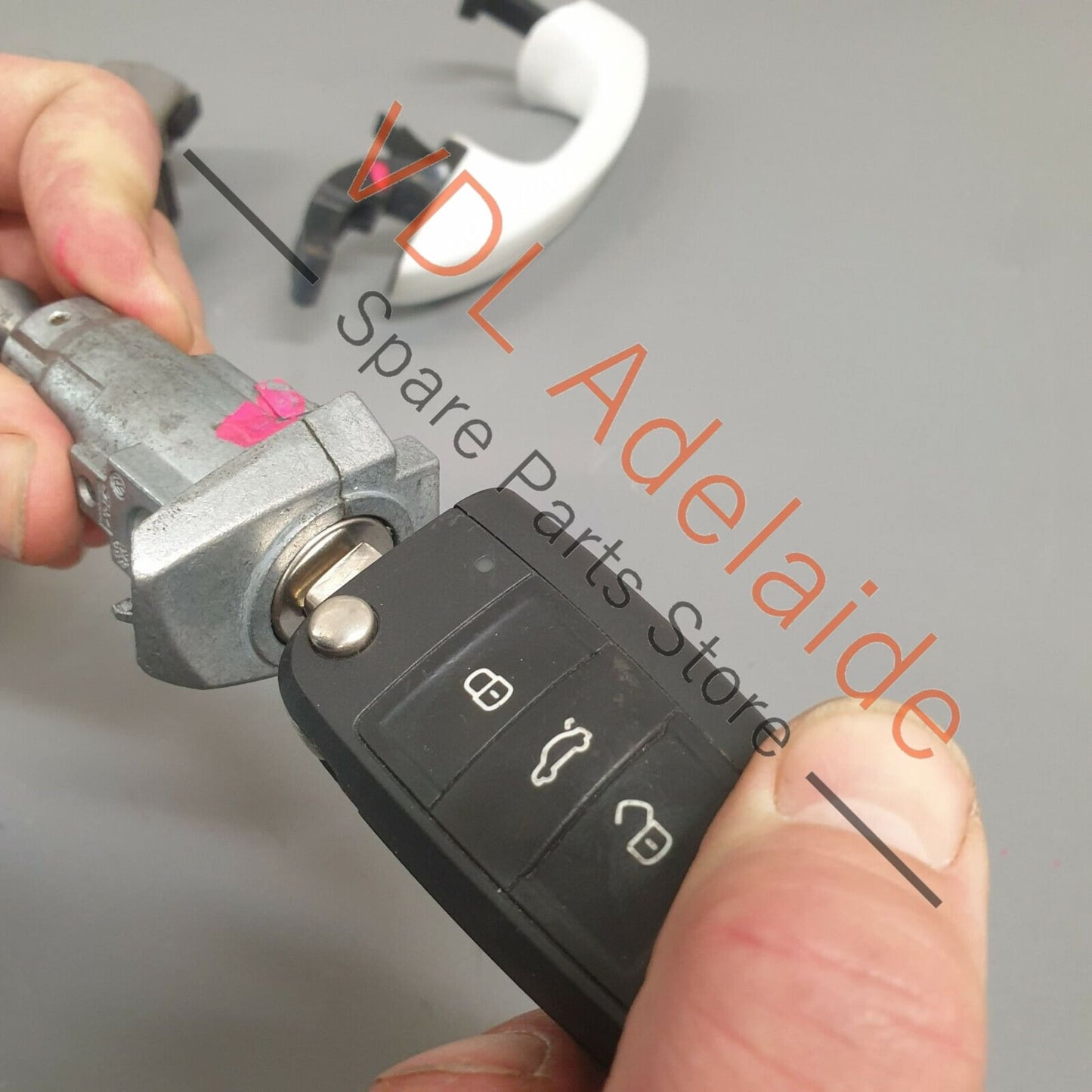 Volkswagen VW Golf GTi Mk7 Front Right RHS Drivers Door Handle & Lock ARN4 5N0839885H